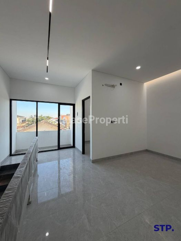 Foto properti 2 Unit - Rumah Baru Di Baruk Utara Dekat MERR Surabaya 7