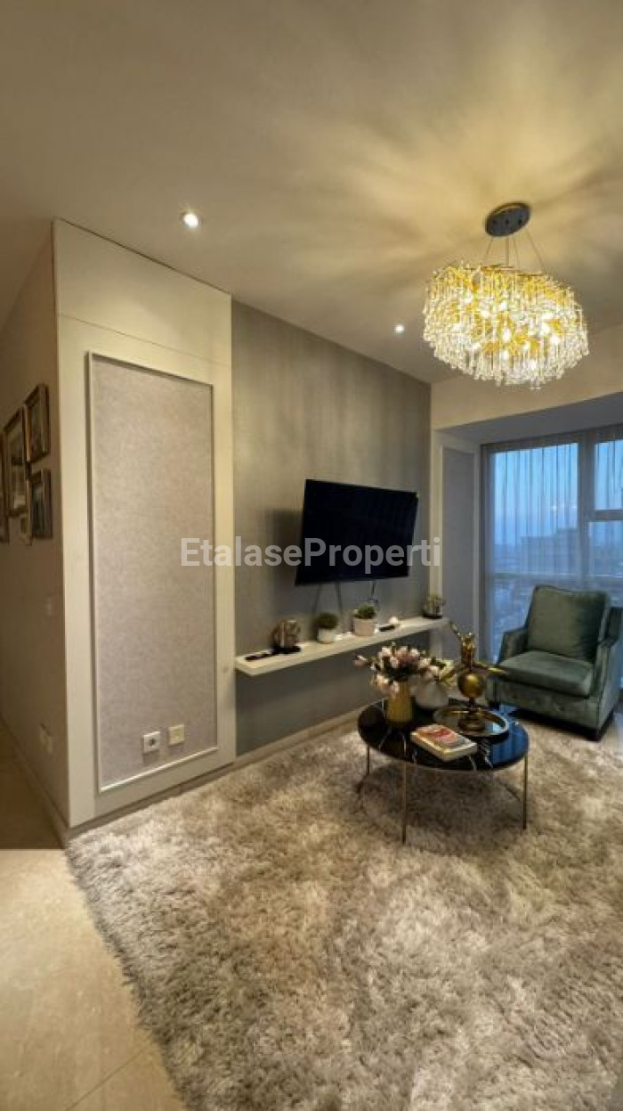Foto properti Disewakan Apartemen Mewah Siap Huni One Icon Tunjungan Plaza 2