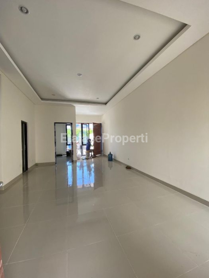 Foto properti Dijual Rumah Baru Di Rungkut Mapan Tengah 4