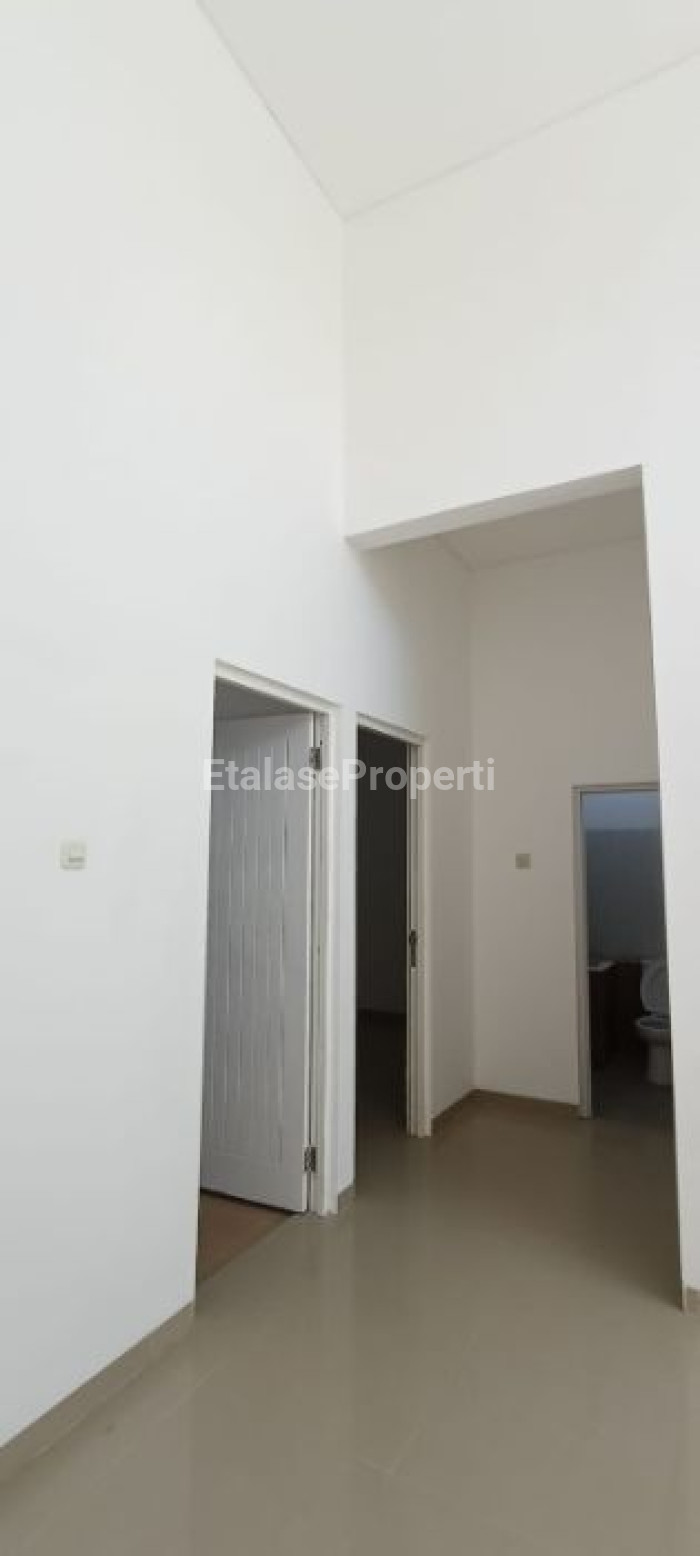 Foto properti Dijual Cepat Rumah Di Green Semanggi Mangrove Cluster Agiceras 4