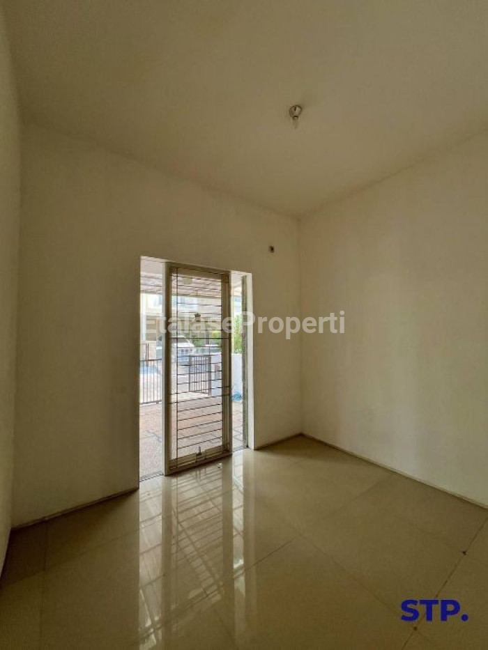 Foto properti Sewa Rumah Pakuwon City Cluster San Diego Baru Renov 3
