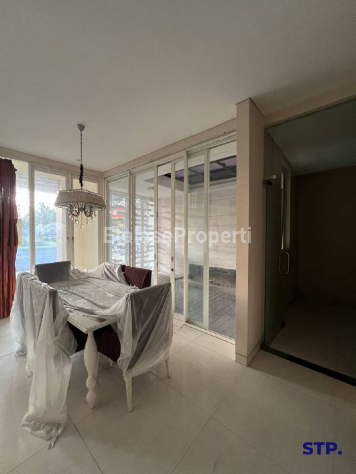 Foto properti Disewakan Rumah Pakuwon City Di Palm Beach Boulevard Full Furnished 3