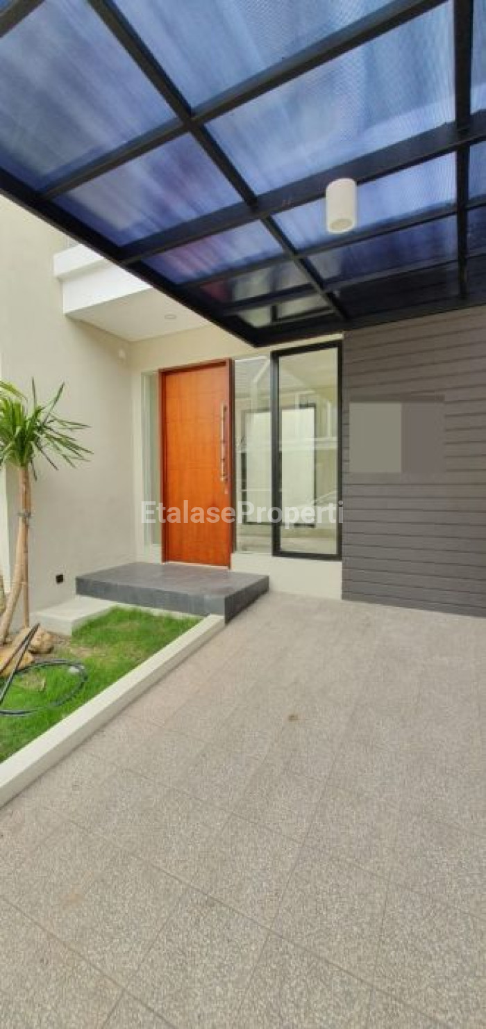 Foto properti DIJUAL/DISEWAKAN RUMAH SIAP HUNI DI NORTHWEST HILL, CITRALAND UTARA 1