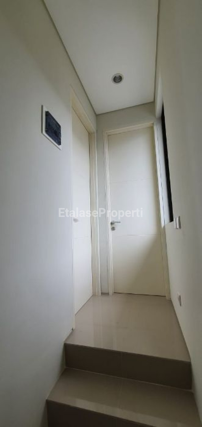 Foto properti DIJUAL/DISEWAKAN RUMAH SIAP HUNI DI NORTHWEST HILL, CITRALAND UTARA 2