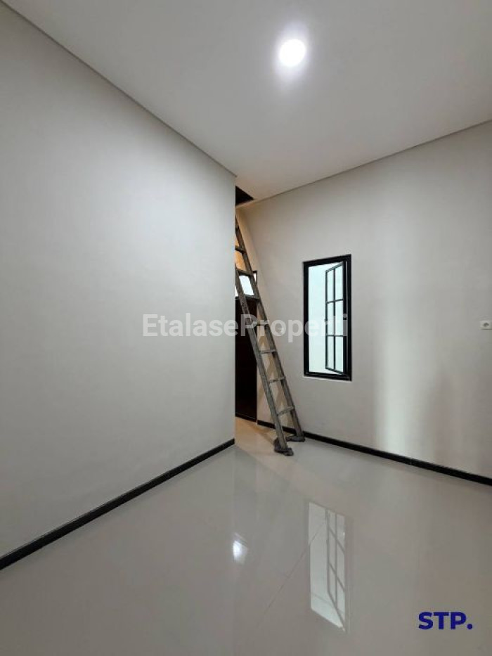 Foto properti Rumah Baru 2 Lantai Di Nirwana Eksekutif Dekat MERR 7