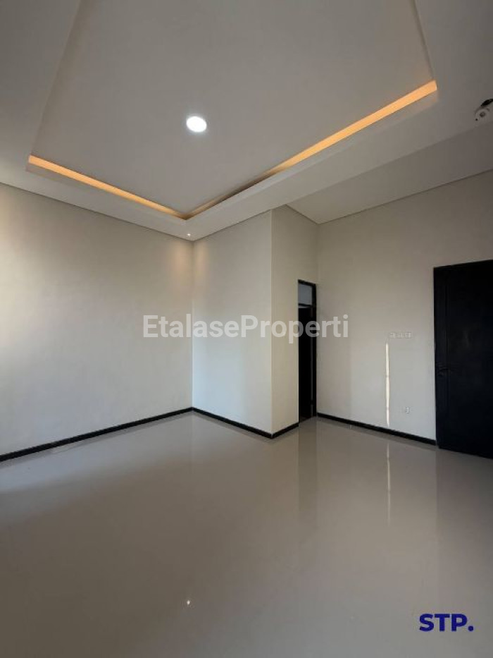 Foto properti Rumah Baru 2 Lantai Di Nirwana Eksekutif Dekat MERR 8
