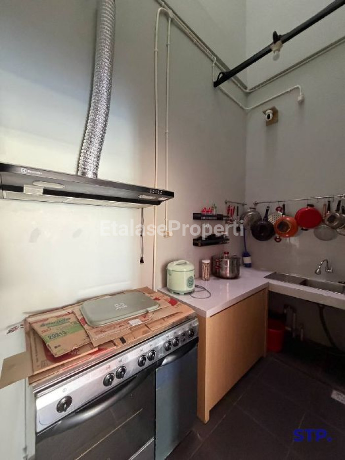 Foto properti Disewakan Ruko Full Furnished Ex Cafe 3 Lantai Di Grand Eastern Surabaya 3