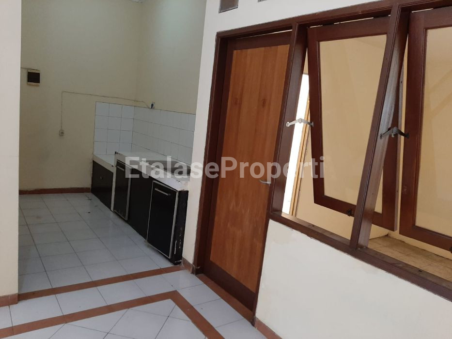 Foto properti Dijual Rumah  Babatan Pratama 2