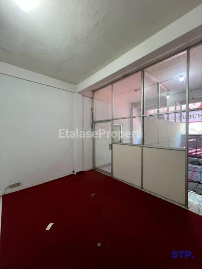 Foto properti Jual Ruko 3 Lantai Di Nginden Semolo Surabaya 9