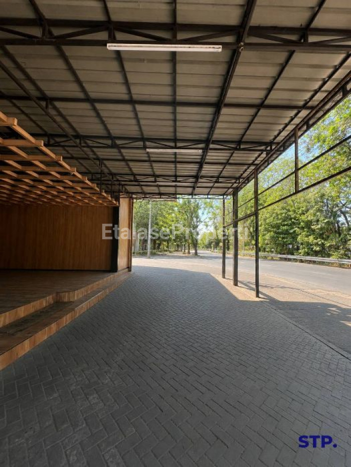 Foto properti Jual Ruko 3 Lantai Di Nginden Semolo Surabaya 10