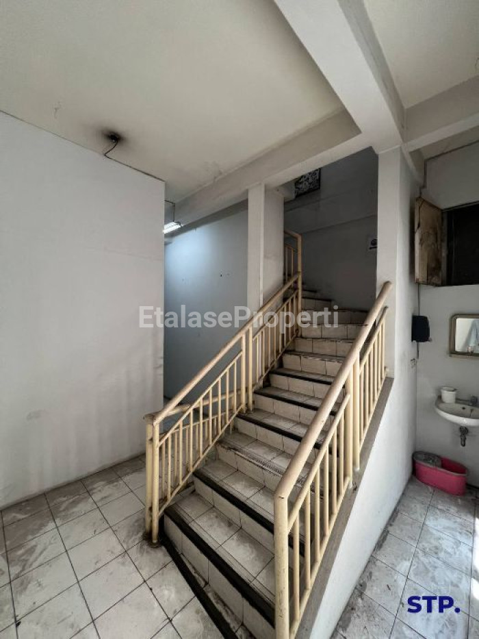 Foto properti Sewa Ruko 3 Lantai Di Nginden Semolo Surabaya 5