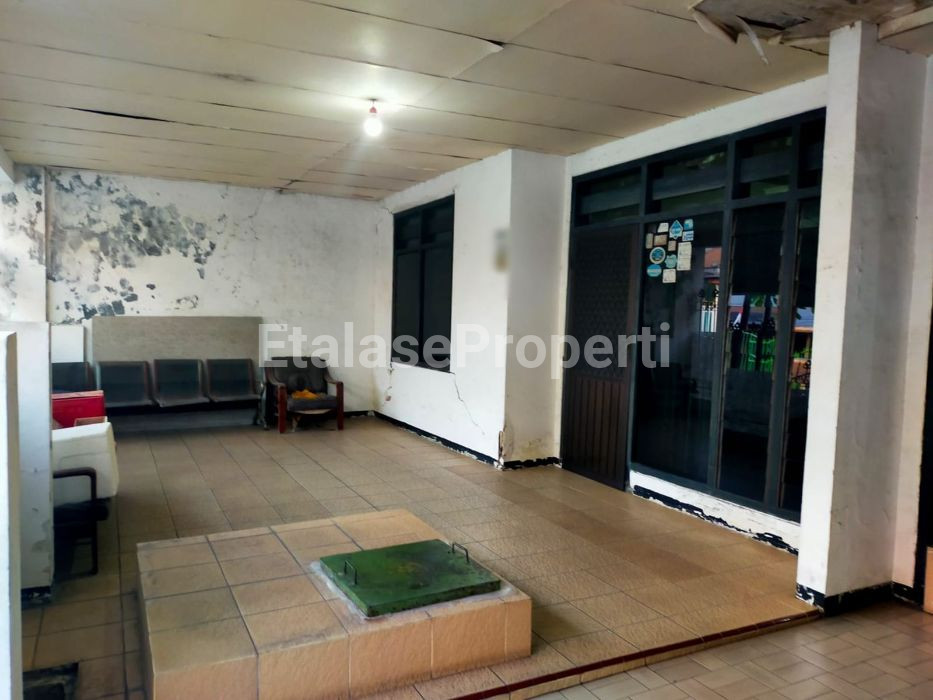 Foto properti Dijual Rumah Lama Hitung Tanah Di Babatan Pantai 5