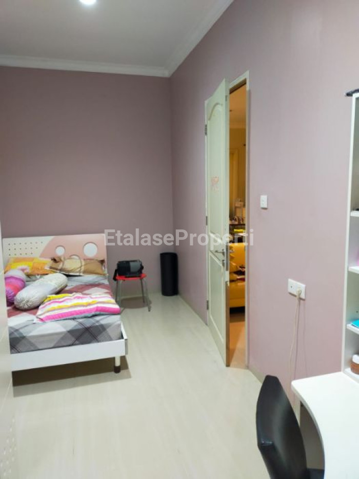 Foto properti DIJUAL RUMAH MINIMALIS FURNISHED WISATA BUKIT MAS WIYUNG SURABAYA  CLUSTER PALAIS DU LUXEMBOURG 3