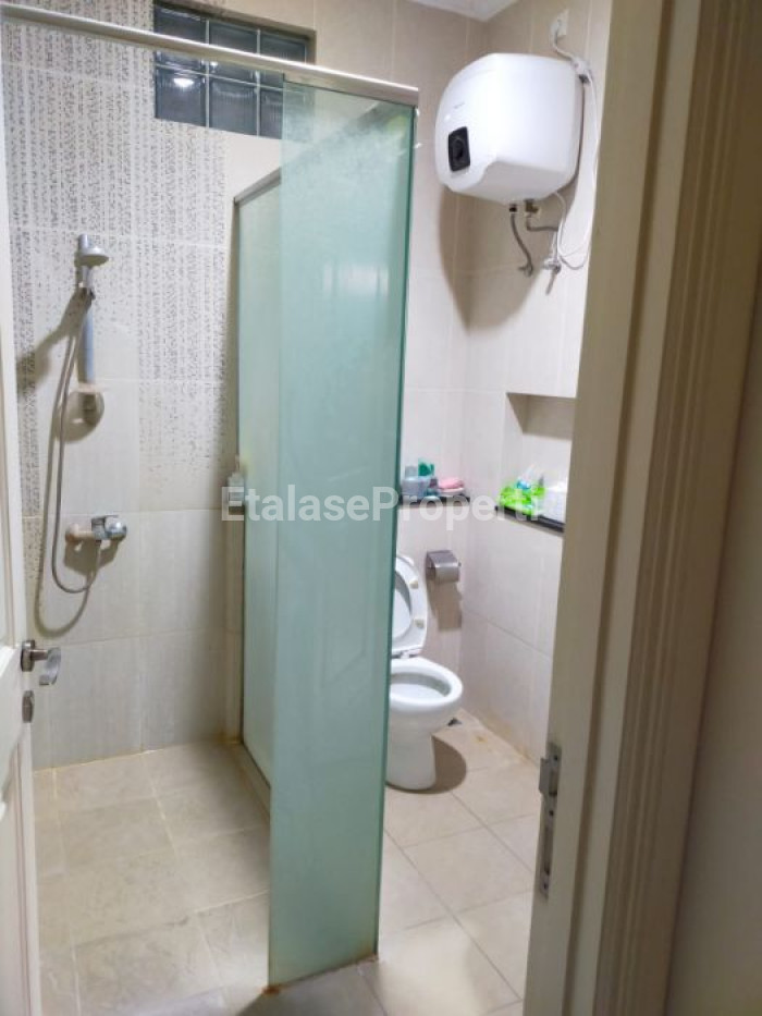 Foto properti DIJUAL RUMAH MINIMALIS FURNISHED WISATA BUKIT MAS WIYUNG SURABAYA  CLUSTER PALAIS DU LUXEMBOURG 6