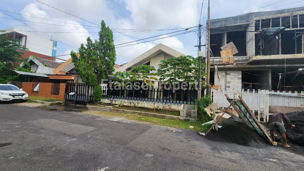 Foto properti *Dijual Rumah Kertajaya Indah Timur* 2