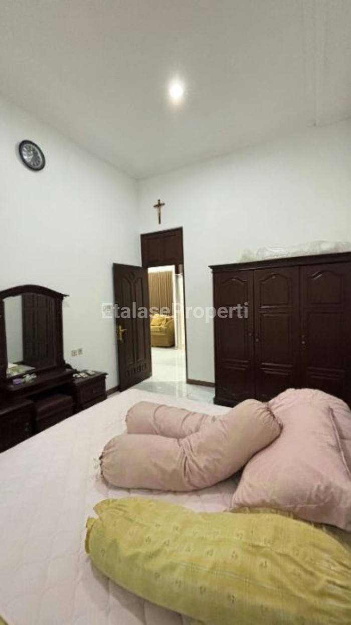 Foto properti Disewakan Rumah Di Manyar Kertoarjo Siap Huni 6