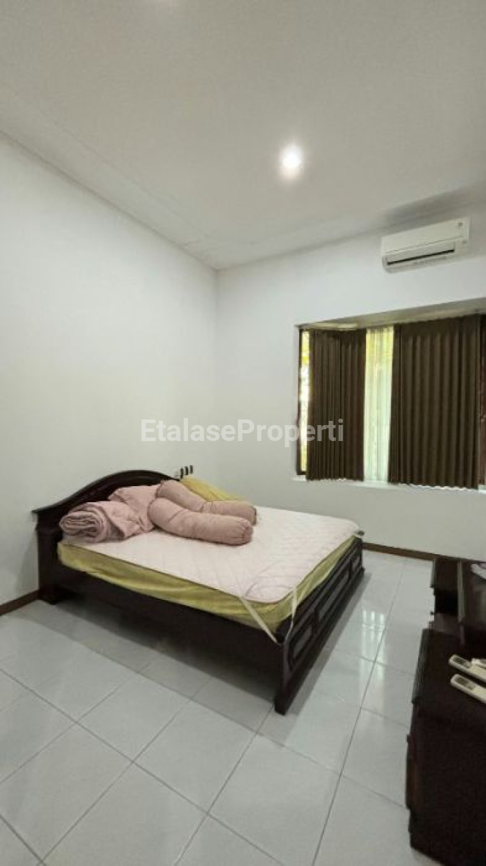 Foto properti Disewakan Rumah Di Manyar Kertoarjo Siap Huni 9