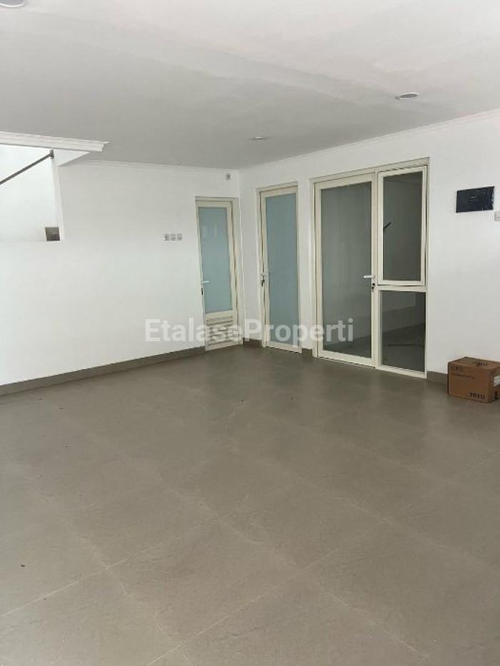 Foto properti DIJUAL RUMAH BARU GRESS 3 LANTAI PAKUWON CITY 5