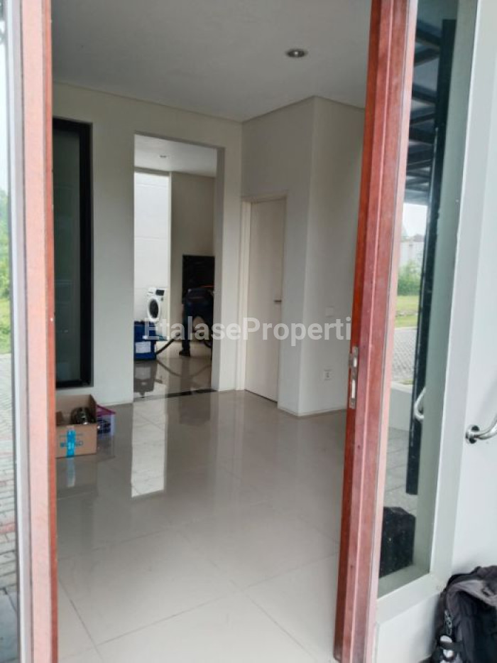 Foto properti DIJUAL/DISEWAKAN RUMAH SIAP HUNI SEMI FURNISHED DI NORTHWEST HILL, CITRALAND UTARA 6