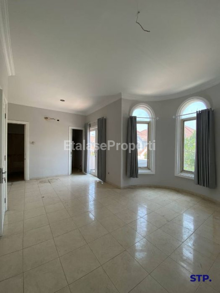 Foto properti Disewakan Rumah 2 Lantai Di Wisata Bukit Mas 1 Surabaya 9