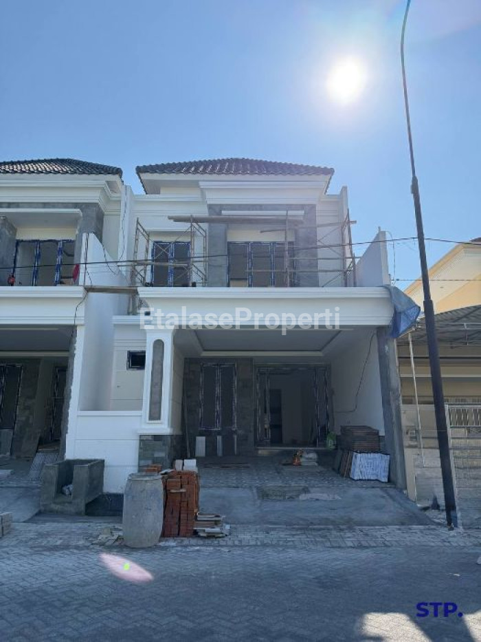 Foto properti Rumah Baru American Classic 2 Lantai Di Manyar Kertoadi Surabaya Tipe A 1