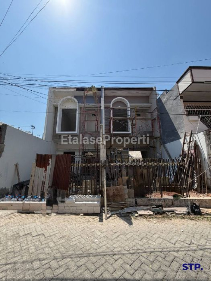 Foto properti Rumah Baru Minimalis 2 Lantai Di Karang Asem - Kenjeran 1