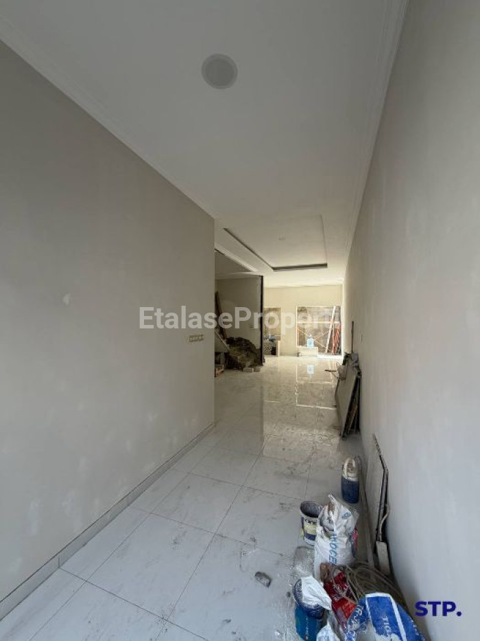 Foto properti Rumah Baru Minimalis 2 Lantai Di Karang Asem - Kenjeran 4