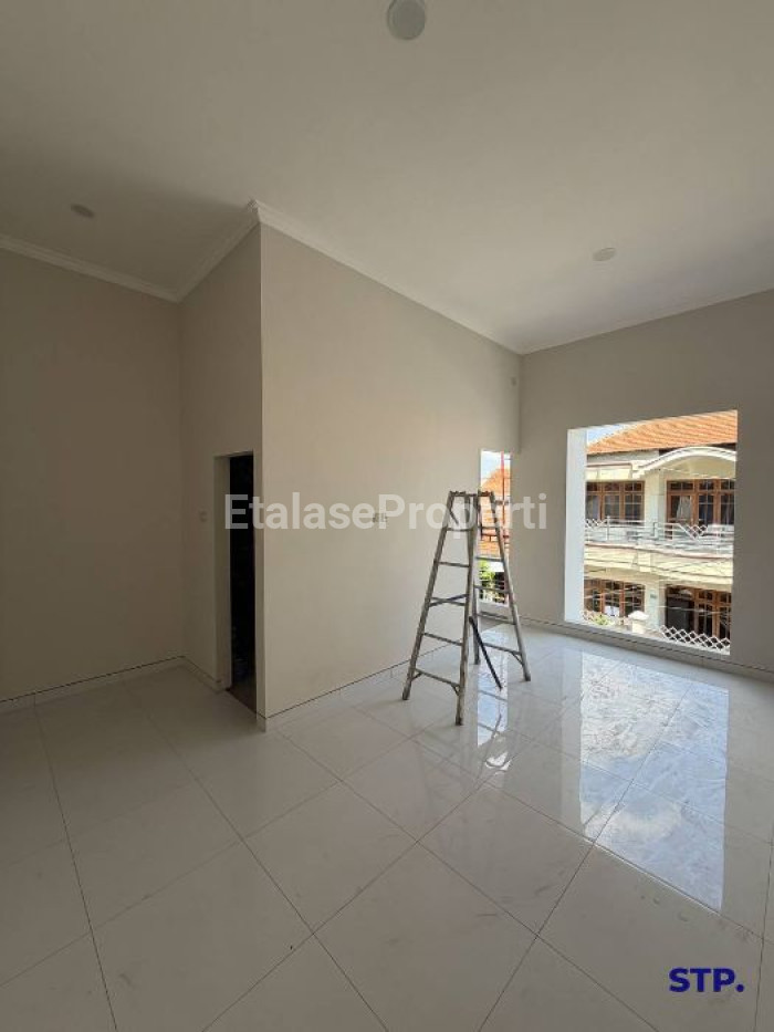 Foto properti Rumah Baru Minimalis 2 Lantai Di Karang Asem - Kenjeran 9