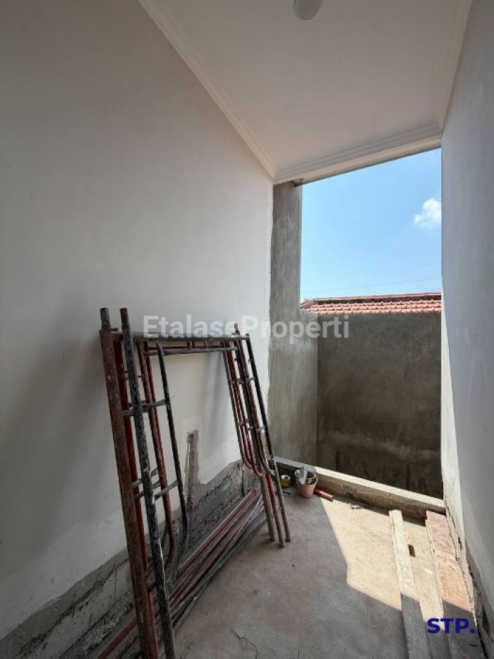 Foto properti Rumah Baru Minimalis 2 Lantai Di Karang Asem - Kenjeran 10