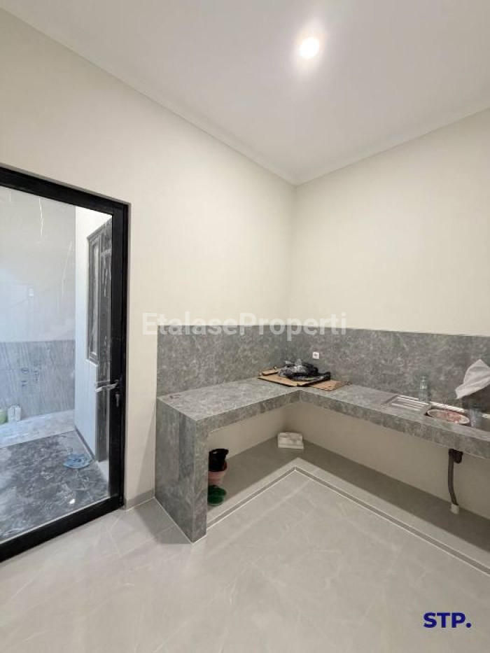 Foto properti Rumah Baru Modern Di Perumahan Sutorejo Prima 5