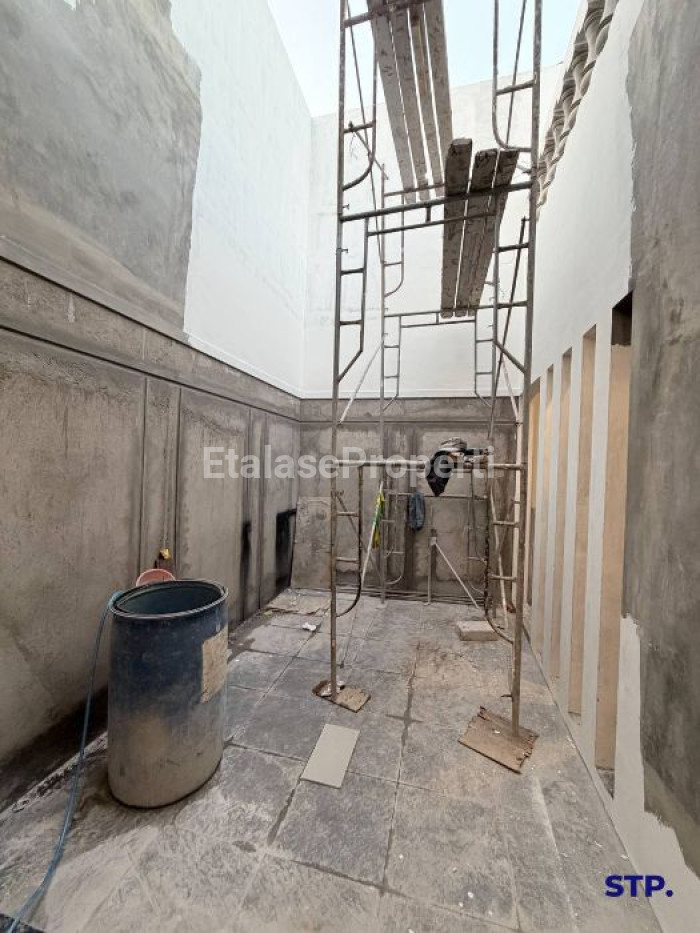 Foto properti Rumah Baru Modern Di Perumahan Sutorejo Prima 6