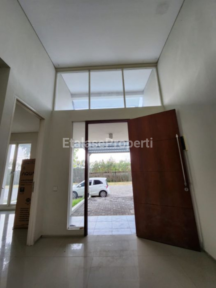 Foto properti Dijual Rumah Di Northwest Park Citraland Utara Surabaya 4