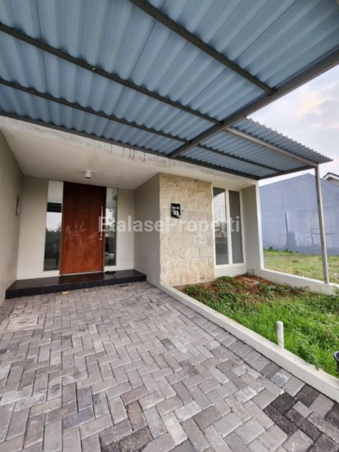 Foto properti Dijual Rumah Di Northwest Park Citraland Utara Surabaya 8