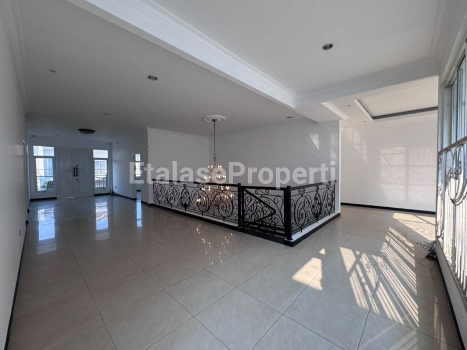 Foto properti Dijual Rumah Di Dharmahusada Megah Permai 9