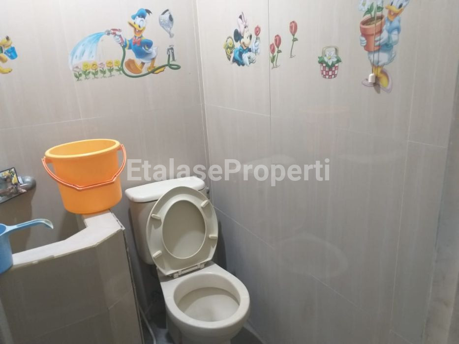 Foto properti Dijual Rumah Siap Huni 2 Lantai Daerah Tenggilis Utara Surabaya 2