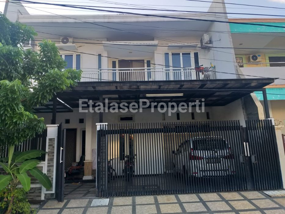 Foto properti Dijual Rumah Siap Huni 2 Lantai Daerah Tenggilis Utara Surabaya 8