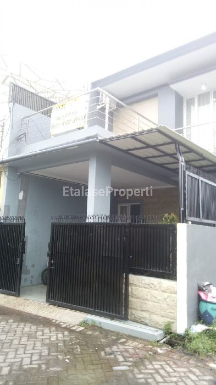 Foto properti Jual Rumah Minimalis 2 Lantai Di Surabaya Timur 1