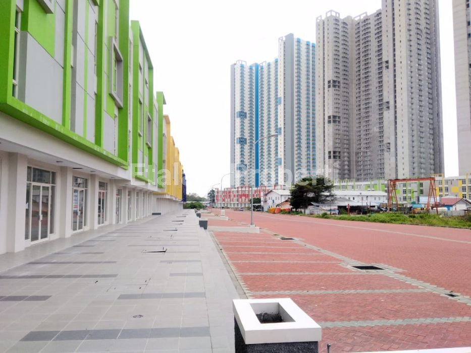 Foto properti Ruko 4 Lantai Puncak CBD Di Surabaya Barat 2