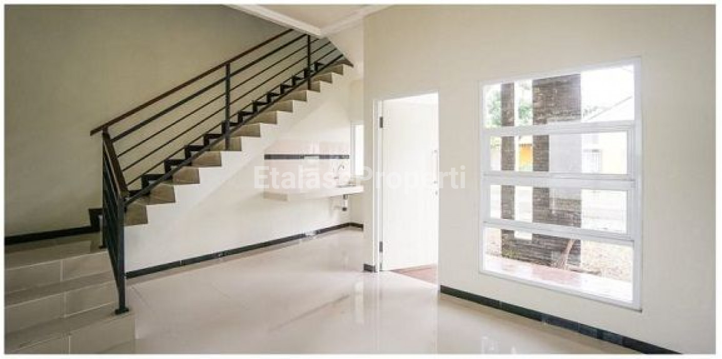 Foto properti Rumah Menganti  Siap Huni Strategis Di Perum La Diva Green Hill Gresik 1