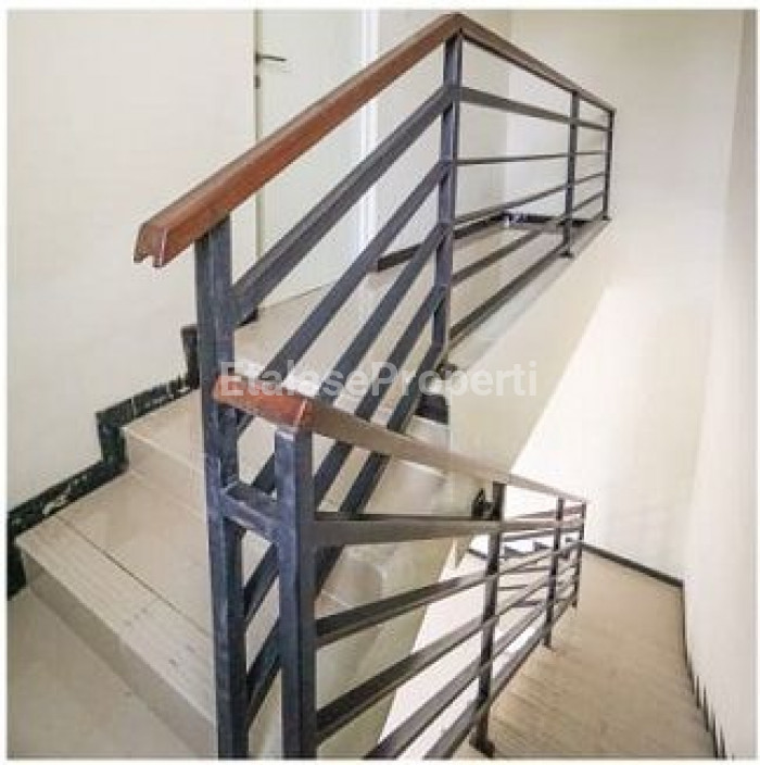 Foto properti Rumah Menganti  Siap Huni Strategis Di Perum La Diva Green Hill Gresik 5