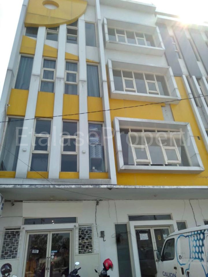 Foto properti Dijual Cepat (BU) Ruko 0 Jl. Raya Ir. Soekarno 1