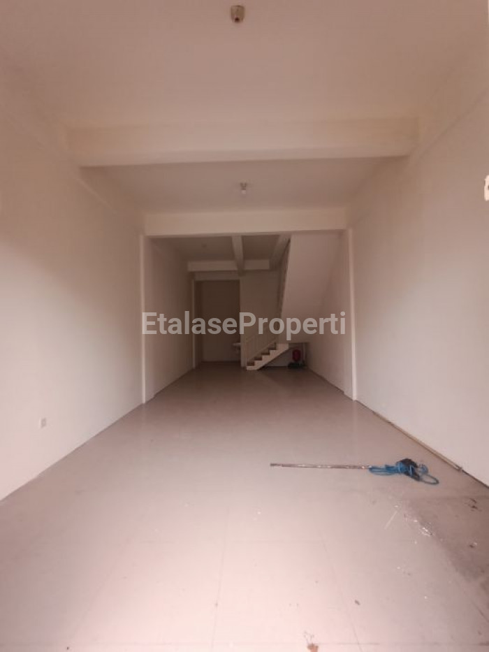 Foto properti Disewakan Cepat Ruko Dharmahusada Utara 2