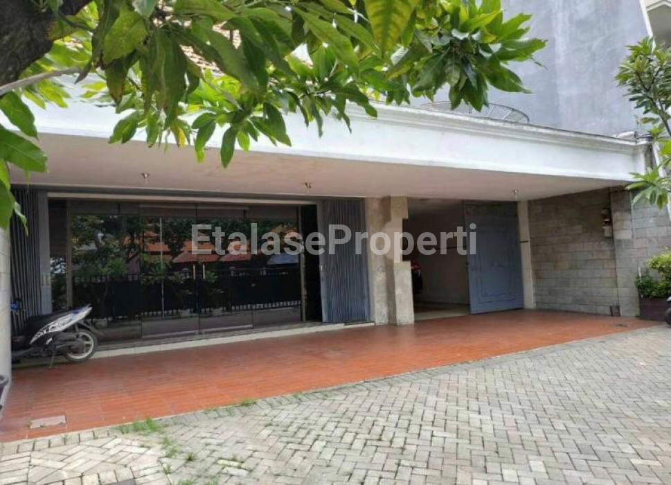 Foto properti Rumah Ambengan Pusat Kota Nol Jalan Raya Strategis 1