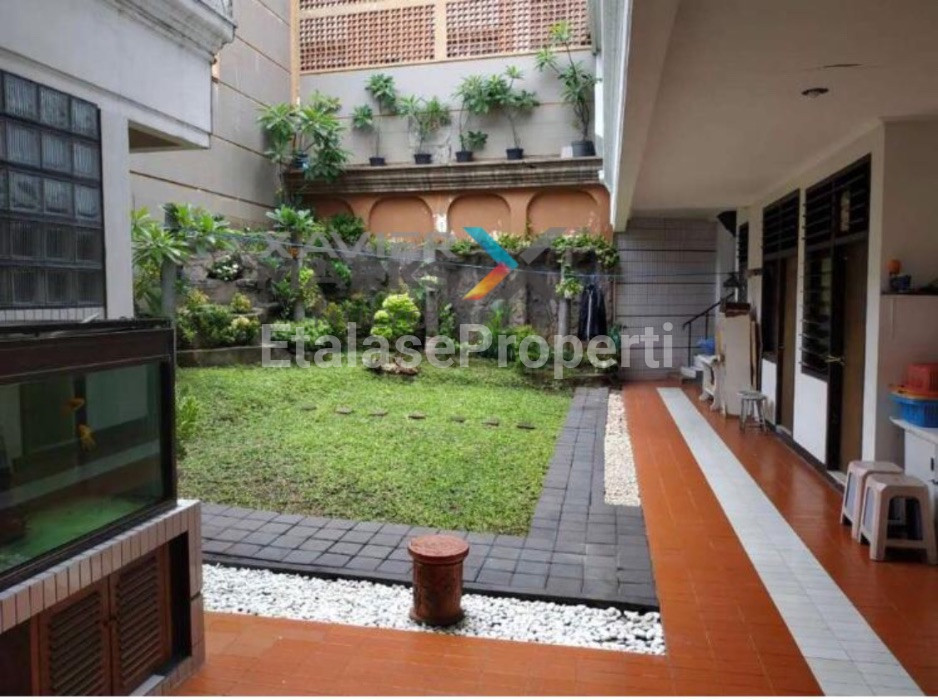 Foto properti Rumah Ambengan Pusat Kota Nol Jalan Raya Strategis 6