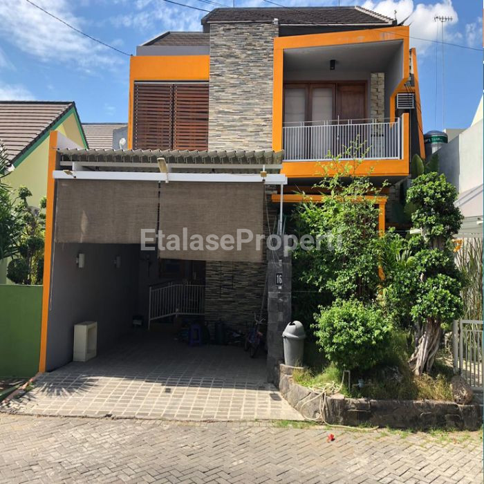 Foto properti DIJUAL RUMAH JL. JAWA ASRI II , GKB GRESIK 1