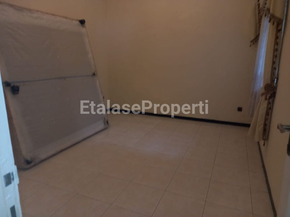 Foto properti Dijual Rumah Siap Pakai Di Jalan Sutorejo Timur 6