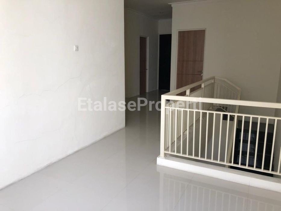 Foto properti RUMAH BARU GRESS 2LT DUKUH KUPANG SERTIFIKAT SHM 7