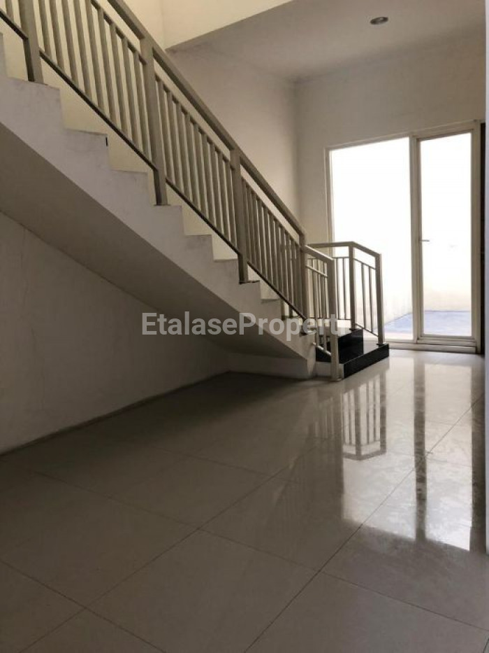 Foto properti RUMAH BARU GRESS 2LT DUKUH KUPANG SERTIFIKAT SHM 8