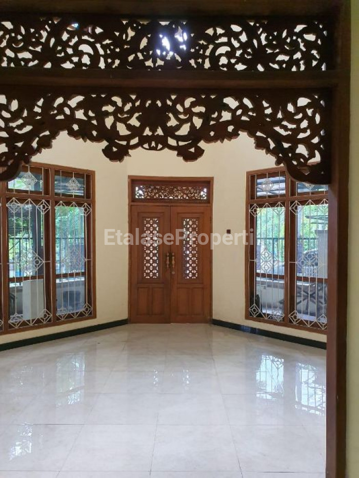 Foto properti RUMAH MEGAH SIAP HUNI PURI INDAH SIDOARJO 9