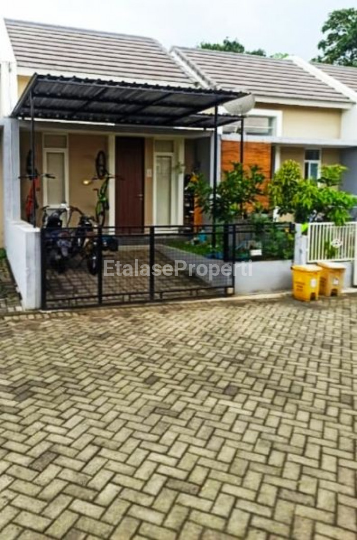 Foto properti Di Jual Rumah Siap Huni Perum Grianan Agung Singosari Malang 4
